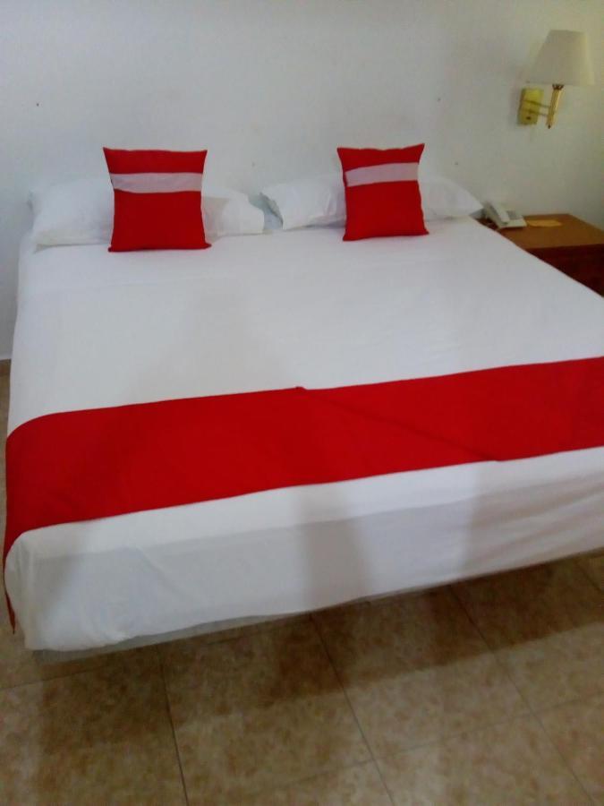 OYO Hotel Gandhi Chetumal Exterior foto